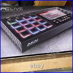 Akai Professional MPC Live DAW Drum Machine Sampler Sequencer SKB Case MPK Piano