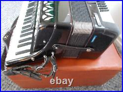 Baile Accordion, Studio Cavalier 96 bass, excellent condition. Piano accordion
