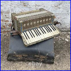 Beautiful Accordion 80 Bass Alvari Vintage Piano Squeeze Box Case