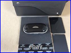 Bentley Glasses/Sunglasses console case Piano Black Black interior (stock 3)