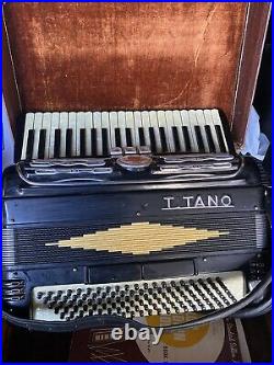 Black Titano Ideal Tube Chamber Piano Accordion