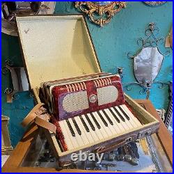 Fully Working VGC Piano Accordion 32 Bass German Worldmaster Post Laborem & Case