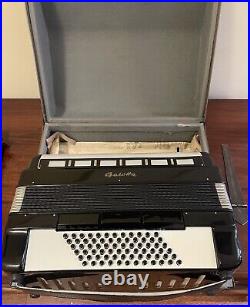 GALOTTA Ideal Piano Accordion Vintage 72 bass