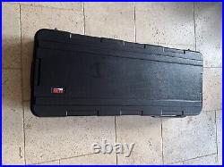 Gator 61 Note Molded Hard Flight Keyboard Case. Internal 111 x 45 x 15cm
