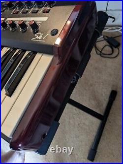 HAMMOND SK1 61 stage keyboard Organ, Piano Electro Piano, Synth and Effects