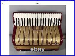 Hohner Accordian Carmen Ii Working Red