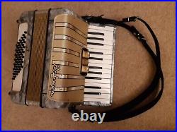 Hohner Piano Accordion STUDENT VM 48 BASS With Original Case, Excellent Con