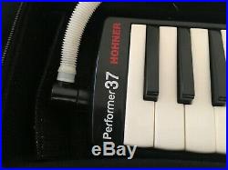 Hohner S37 Performer 37-Key Piano Melodica with Carrying Case Black