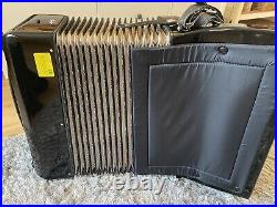 Hohner Student 72 Accordion (Black) With Strap And Case