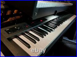 Korg D1 Digital Stage Piano Bundle Keyboard, Case and Stand