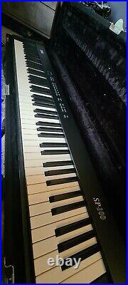 Korg SP-100 Digital Stage Piano Keyboard WITH Flight Case. 88 key hammer action