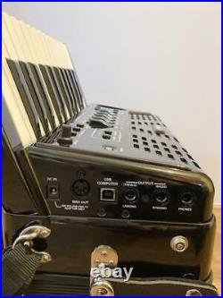 MINTRolandFR-1XV-Accordion 26-Key 72-Bass Black Digital Piano /Cable Case