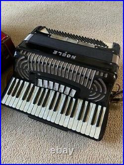 Noble Piano Accordion Vintage Black Works Comes With Case Made In Italy