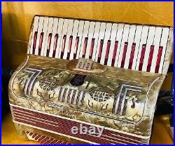 Orfeo Italian Compact Light 120 Bass 2 Voice 41 Key Piano Accordion Used