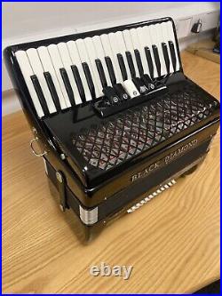 Piano Accordion 72 Bass/34 key Black Diamond Italian Reeds STOCK SALE