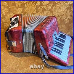 Piano Accordion HOHNER STUDENT VB 48 Bass Vintage Red Working Beginner READ