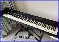 ROLAND RD300NX 88 Key DIGITAL STAGE PIANO Ivory Feel G With stand & Roland Case