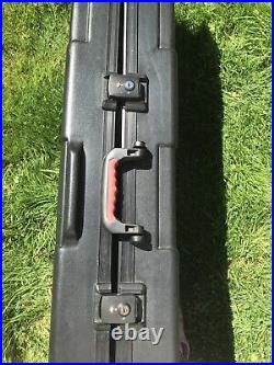 Rigid Gator Case on Wheels for 88 note Keyboard or Stage Piano