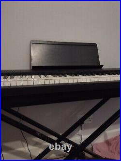 Roland FP10 88-Key Digital Piano Black With Case Weighted 88 Keys
