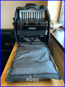 Roland FR-1X V-Accordion Black With Case Great Condition! Hardly used