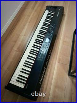 Roland RD-300nx Digital Piano Keyboard Pedal with GATOR Case