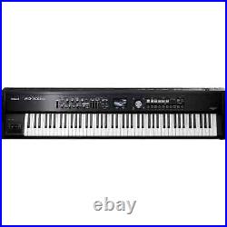 Roland RD-700NX Digital Stage Piano with flight case