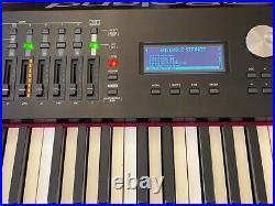 Roland RD2000 Digital Stage Piano / Keyboard & Amp / Case GENUINE BARGAIN