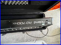 Roland RD700NX Stage Piano + Flight Case