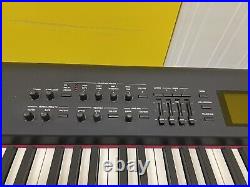 Roland RD800 88 Key Electric Stage Piano With Flight Case