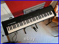 Roland Rd-100 Digital Stage Piano With Flight Case