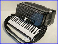 Rossini 96 Bass Piano Accordion in Black with Case Stunning