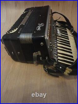 Sonola Rivoli Piano Accordion model no R241L 2135 With Borsini Hard Case