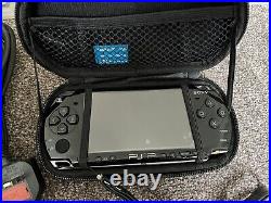 Sony PSP 2003 Console Piano Black & 2GB + 512MB SD Cards + Case + 5 Games + UMD