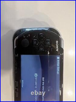 Sony PSP-3000 Handheld Console (Piano Black) With Charger Tested & Case
