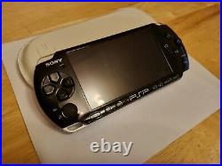 Sony PSP 3000 Piano Black Includes 8GB Memory Card, Original Charger & Case
