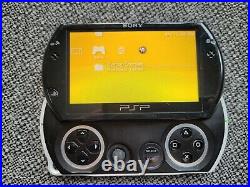 Sony PSP Go 16GB, 8gb memory card, CFW, games installed, case & charging cable