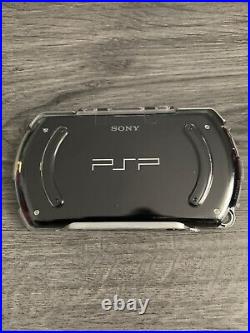 Sony PSP Go Console Piano Black PSP-N1000 Console & Charger & Case