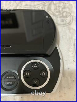 Sony PSP Go N1001 Piano Black Portable System- Playstation Go- Plastic Case