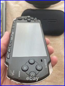 Sony PSP Slim & Lite 2000 PlayStation Portable System Black (case games etc)