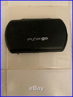 Sony PSP go Launch Edition Piano Black Handheld System With Sony Case