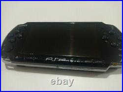 Sony PlayStation Portable PSP 3003 Slim Lite Piano Black Console + Case + Memory