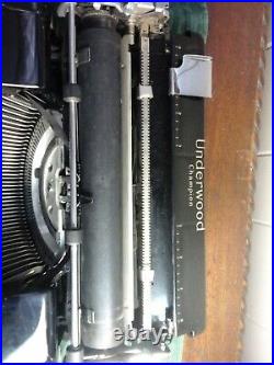 Underwood Type Master pre war Champion typewriter Piano black carriage shift