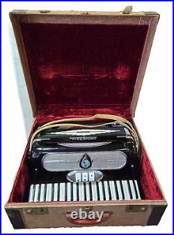 Vintage 1950s Universal 120 Bass Black Piano Accordion Italy withCase Model 24325