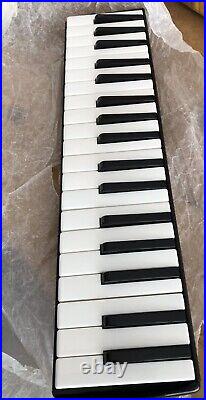 Vintage Hohner Melodica Piano 36