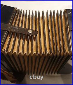 Vintage Hohner Verdi 1, 48 Bass Piano Accordion Black Finish No Case 1934-1940