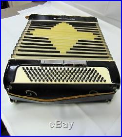 Vintage Italy Chrysler Da Vinci 41 120 3 Black Full Size Piano Accordion & Case