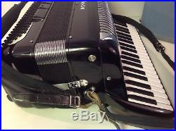 Vintage Rare 1959 Petosa piano Accordion Seattle Wa. Gloss black with case