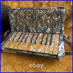 Working Accordion Mantovani 24 Bass Vintage Blue Shell Piano Squeeze Box Cased