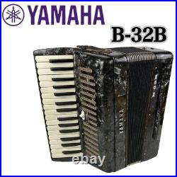 YAMAHA B-32B Accordion Bass Black 32 Keys with Case Used From Japan