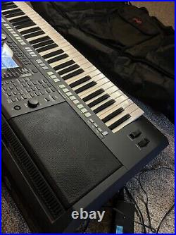 Yamaha Keyboard PSR S950 Piano With Carry Case 61 Keys Black Stand Included